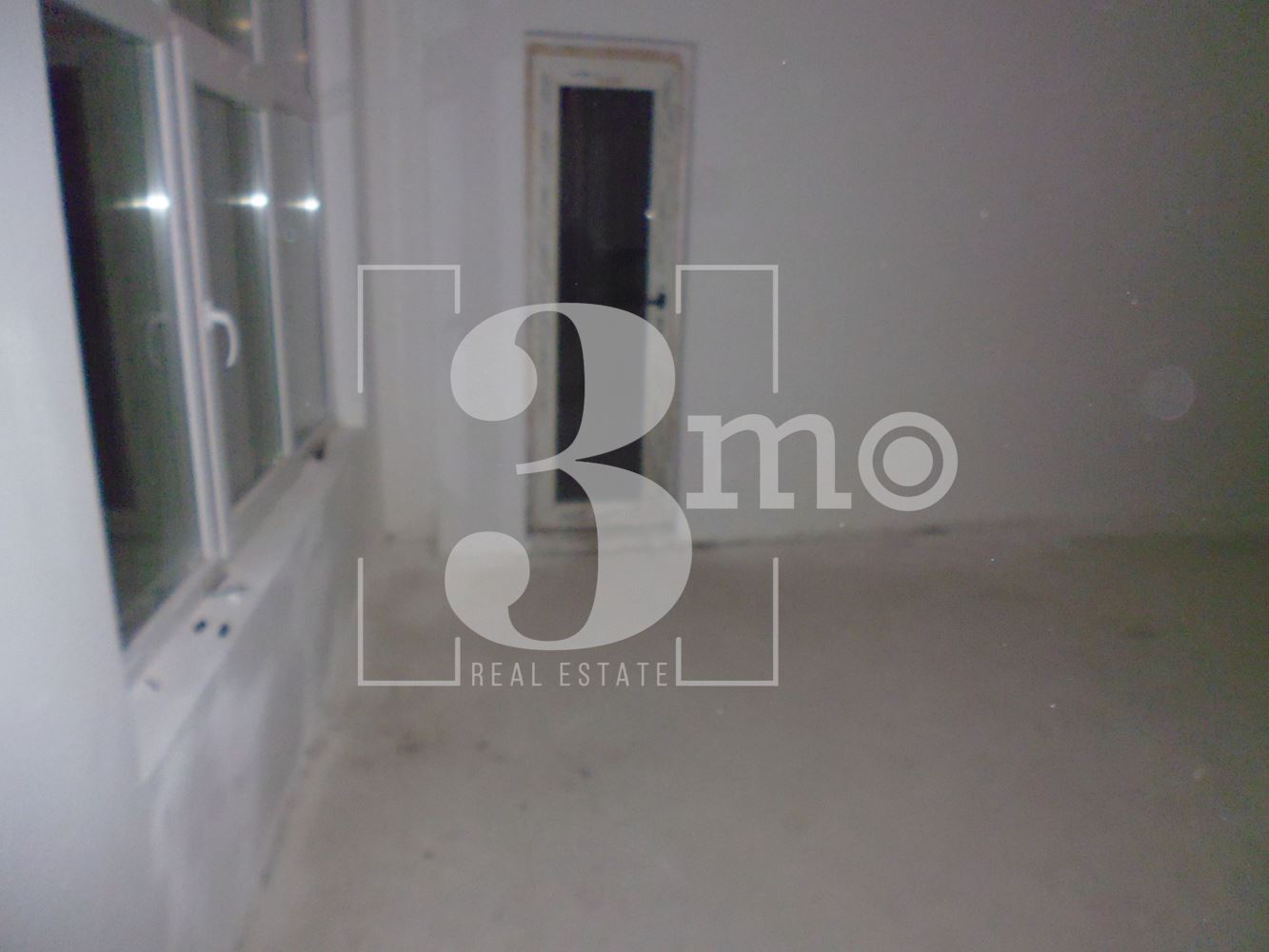 Търговско помещение за продажба в ж. к. Люлин - център, гр. София - 0