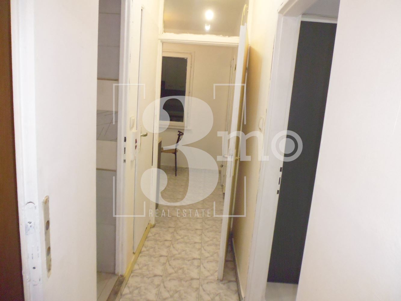 Просторен и слънчев двустаен апартамент за проздажба. - 0