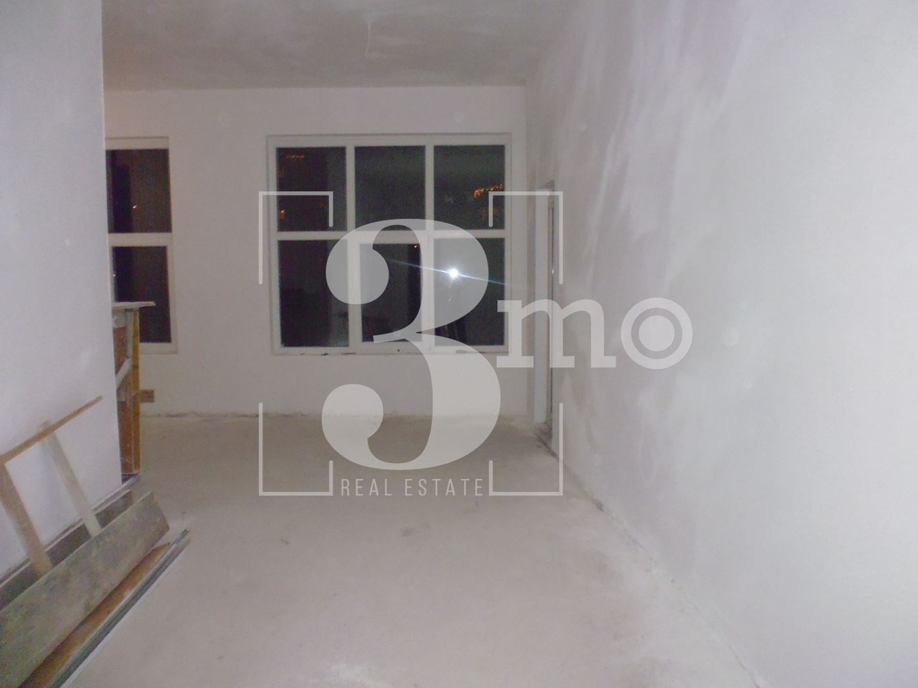 Търговско помещение за продажба в ж. к. Люлин - център, гр. София - 0