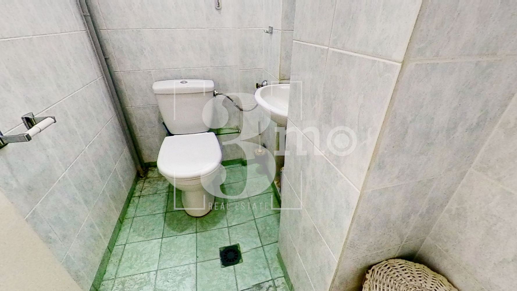 Тристаен тухлен апартамент в ж.к.Връбница 2 - 0