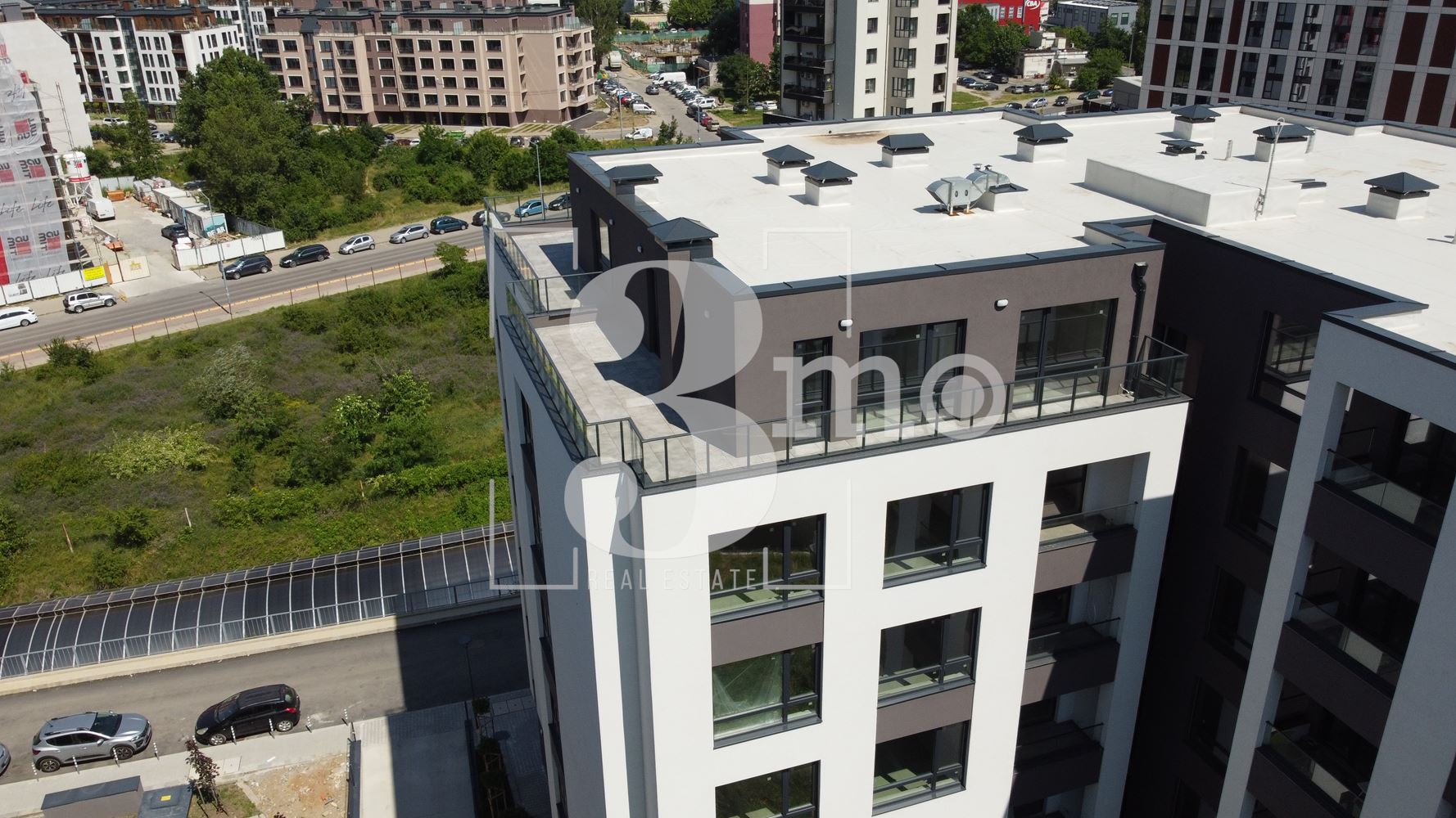 „3mo“ недвижими имоти продава двустаен апартамент, находящ се в ж.к. Дружба 2 - 0