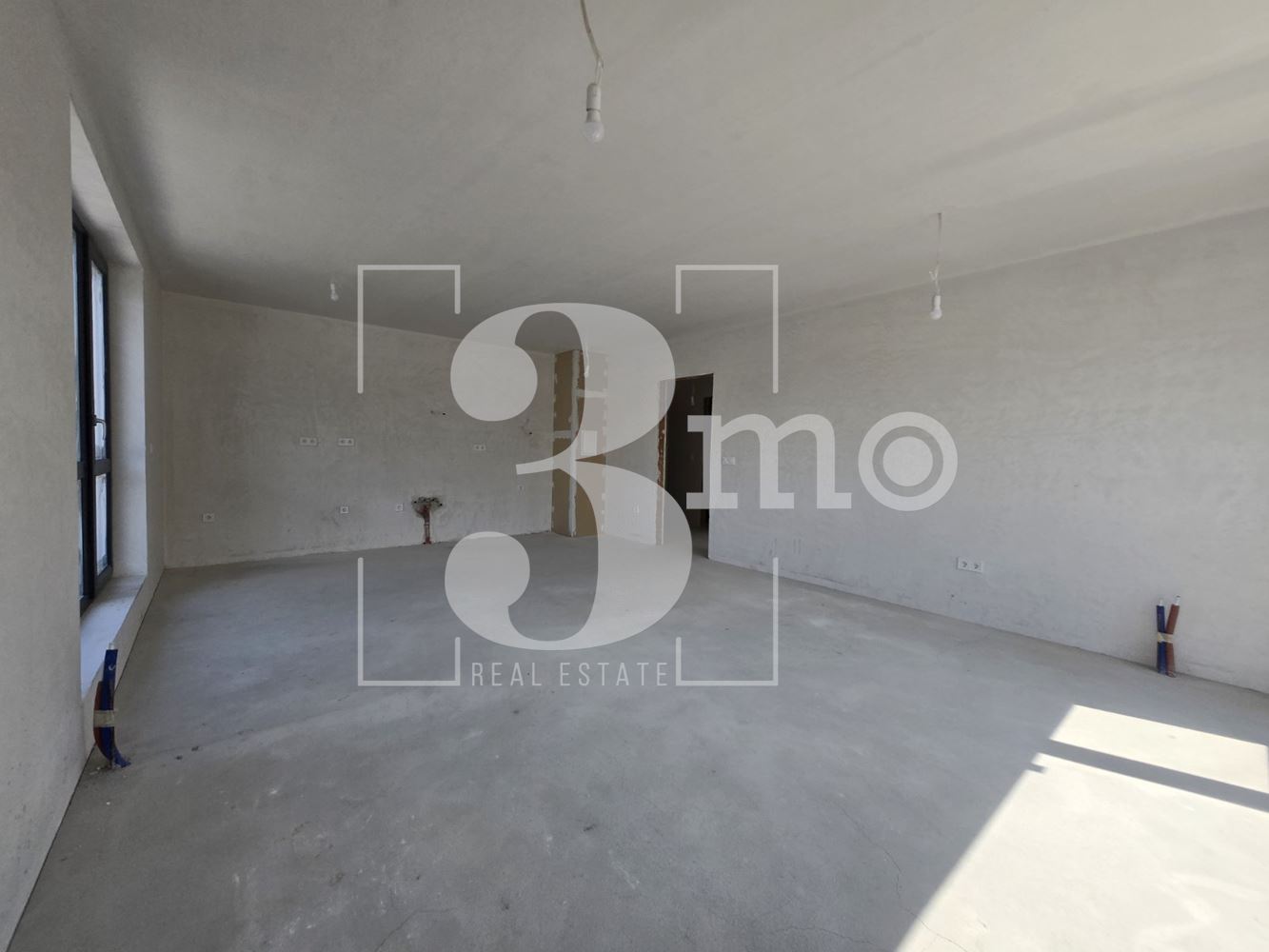 „3mo“ недвижими имоти продава двустаен апартамент, находящ се в ж.к. Дружба 2 - 0