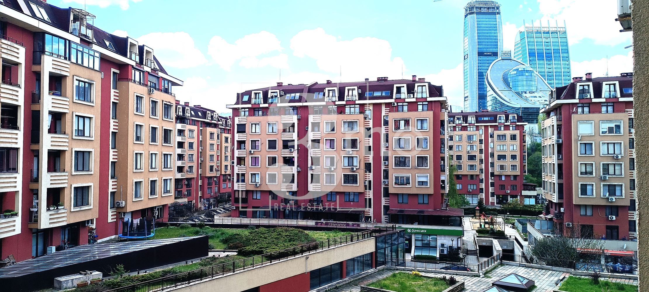 Двустаен апартамент под наем в Цариградски комплекс, ж.к. Дружба – отлична локация до метро! - 0