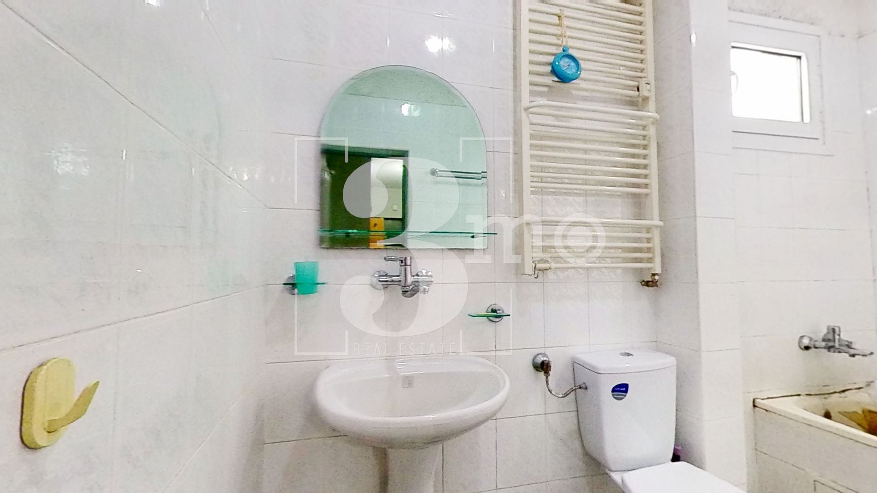 Тристаен тухлен апартамент в ж.к.Връбница 2 - 0