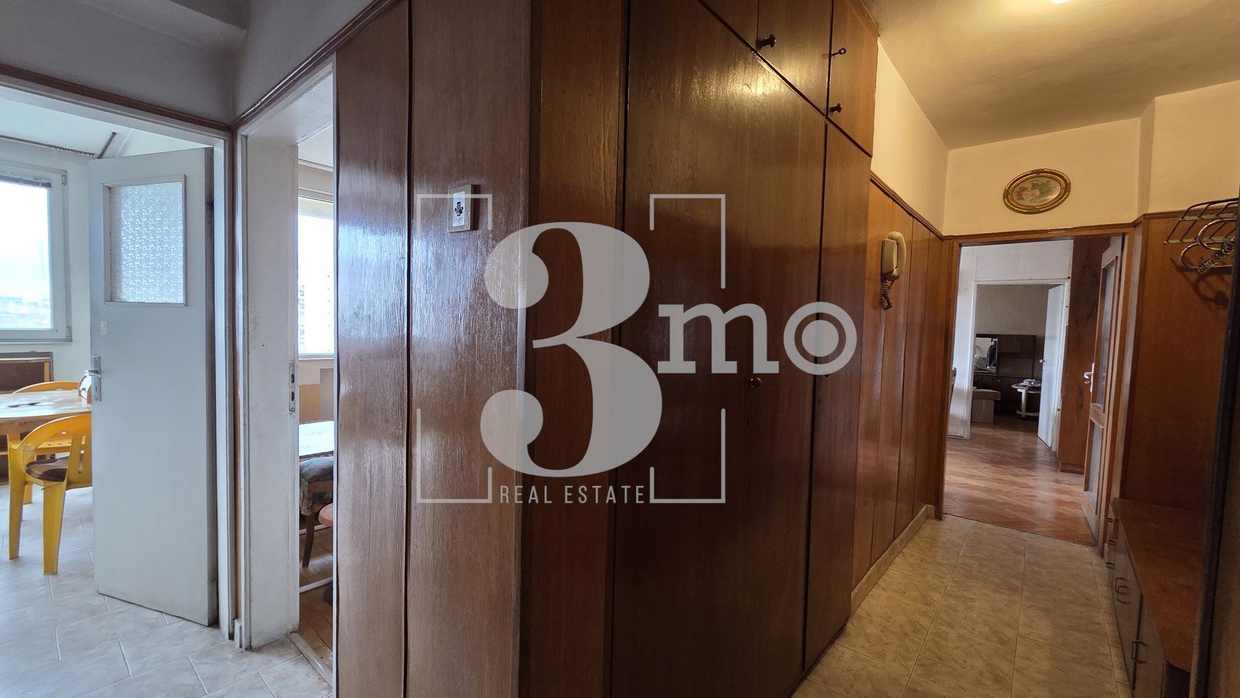 „3mo“ недвижими имоти продава тристаен апартамент в ж.к. Младост 1 - 0