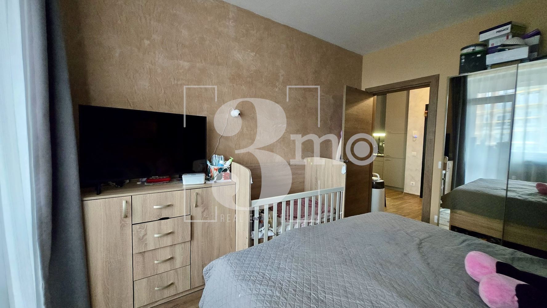 „3mo“ недвижими имоти продава двустаен апартамент, находящ се в ж.к. Дружба 2 - 0