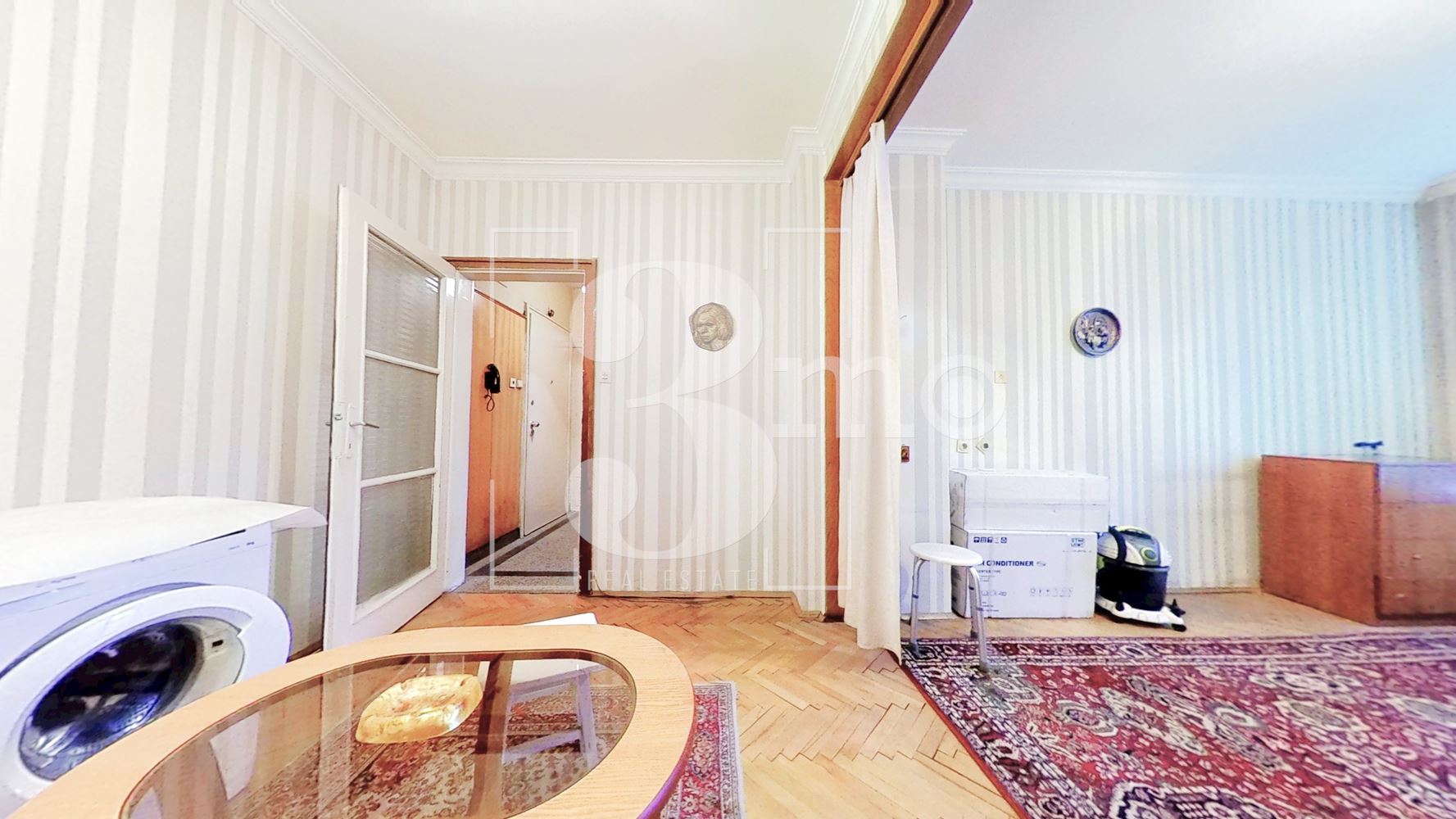 Двустаен апартамент с потенциал в кв. Оборище, град София - 0