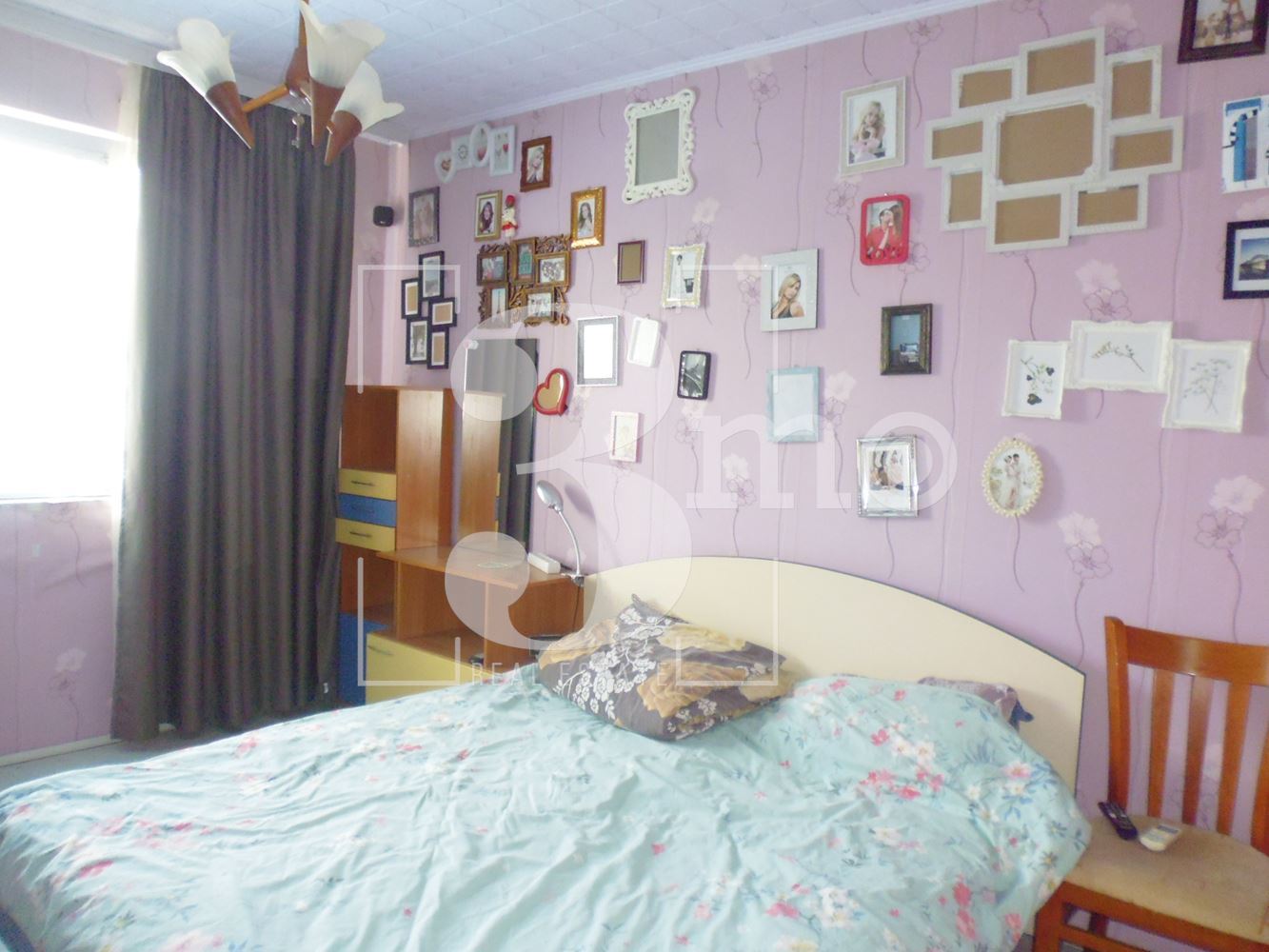 Тристаен непреходен апартамент за продажба . ж.к. Надежда 1, гр.София - 0