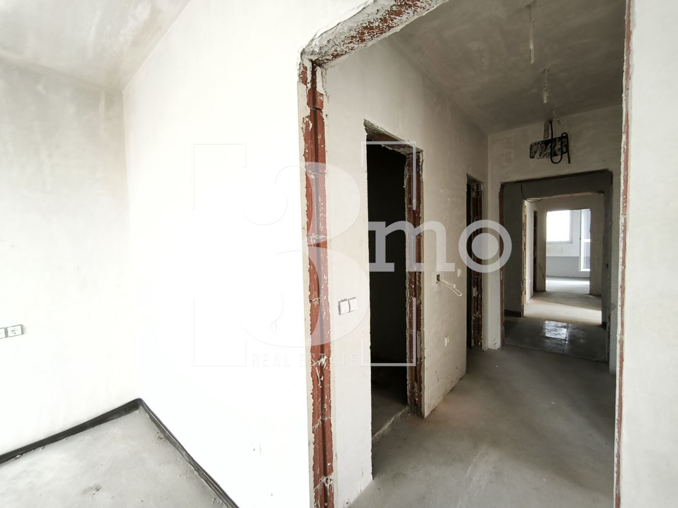 Двустаен апартамент в сграда пред акт 16 в ж.к. Люлин , град София - 0