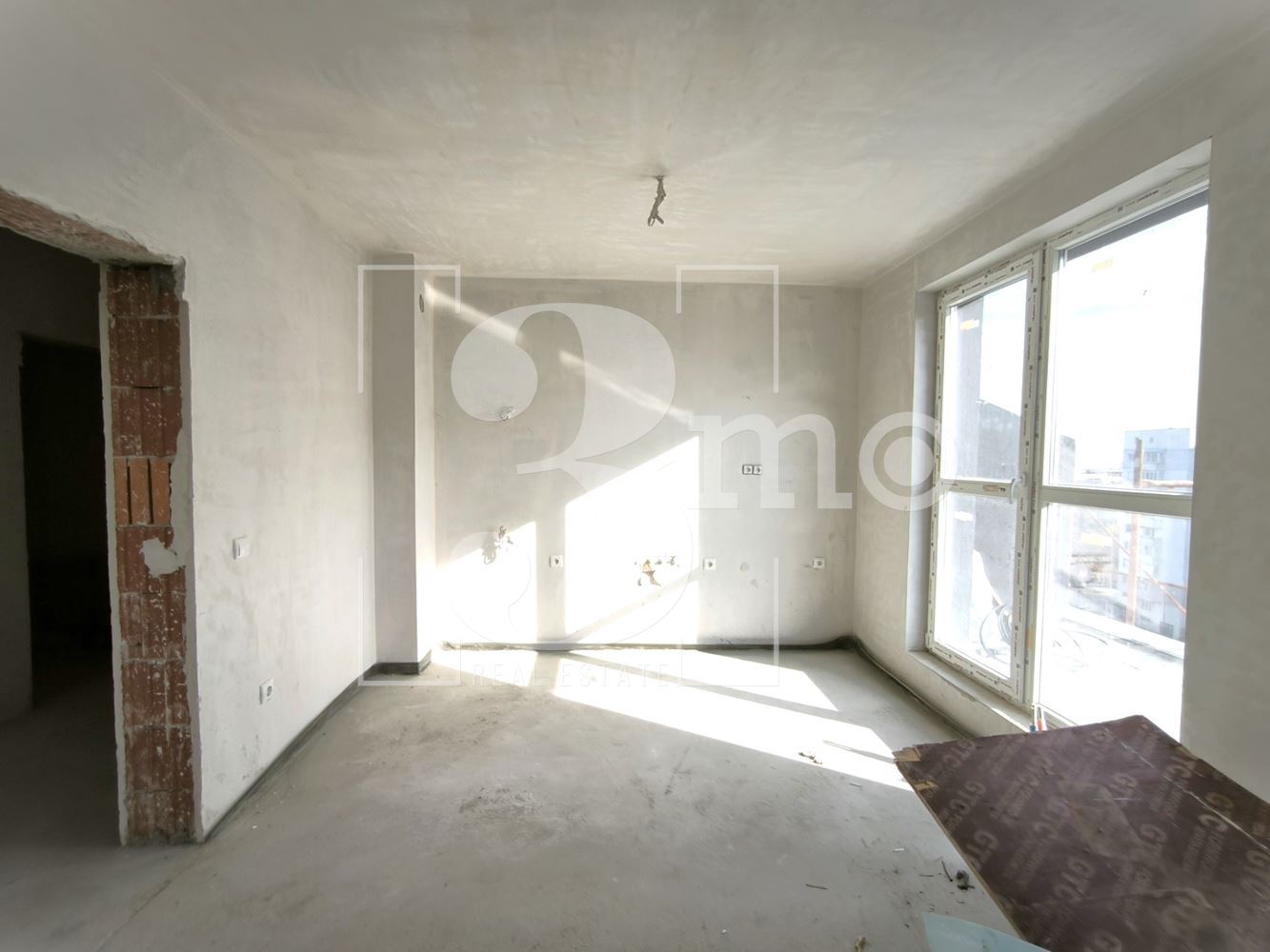 Двустаен апартамент в сграда пред акт 16 в ж.к. Люлин , град София - 0