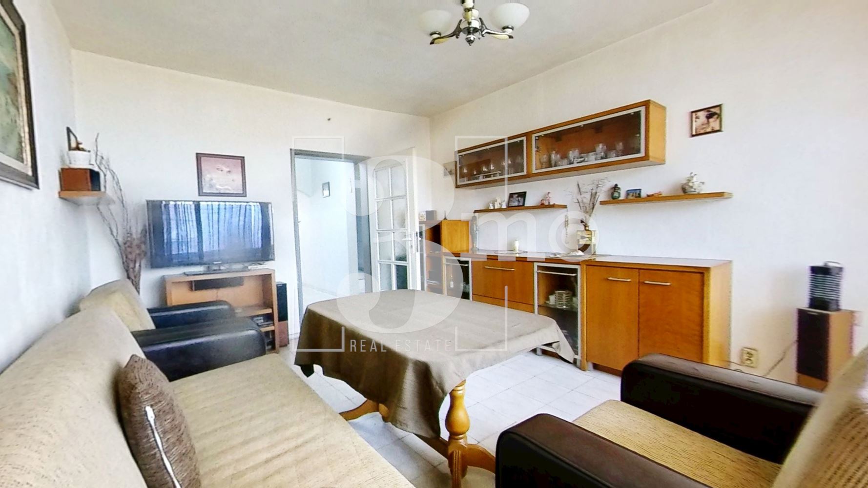 Тристаен тухлен апартамент в ж.к.Връбница 2 - 0