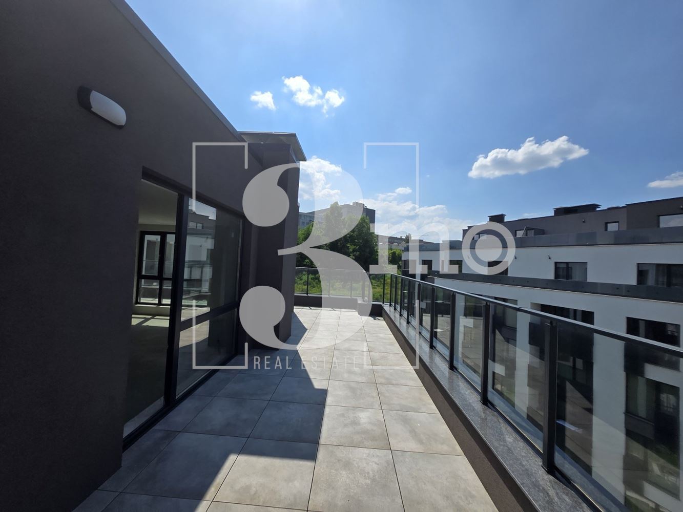 „3mo“ недвижими имоти продава двустаен апартамент, находящ се в ж.к. Дружба 2 - 0