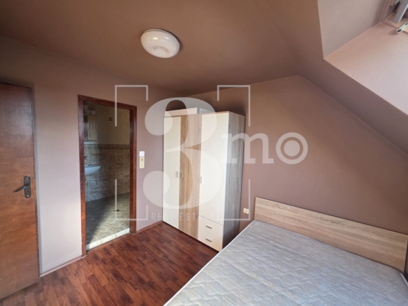 Двустаен, обзаведен апартамент до Кауфланд в ж.к.Младост 3 - 0