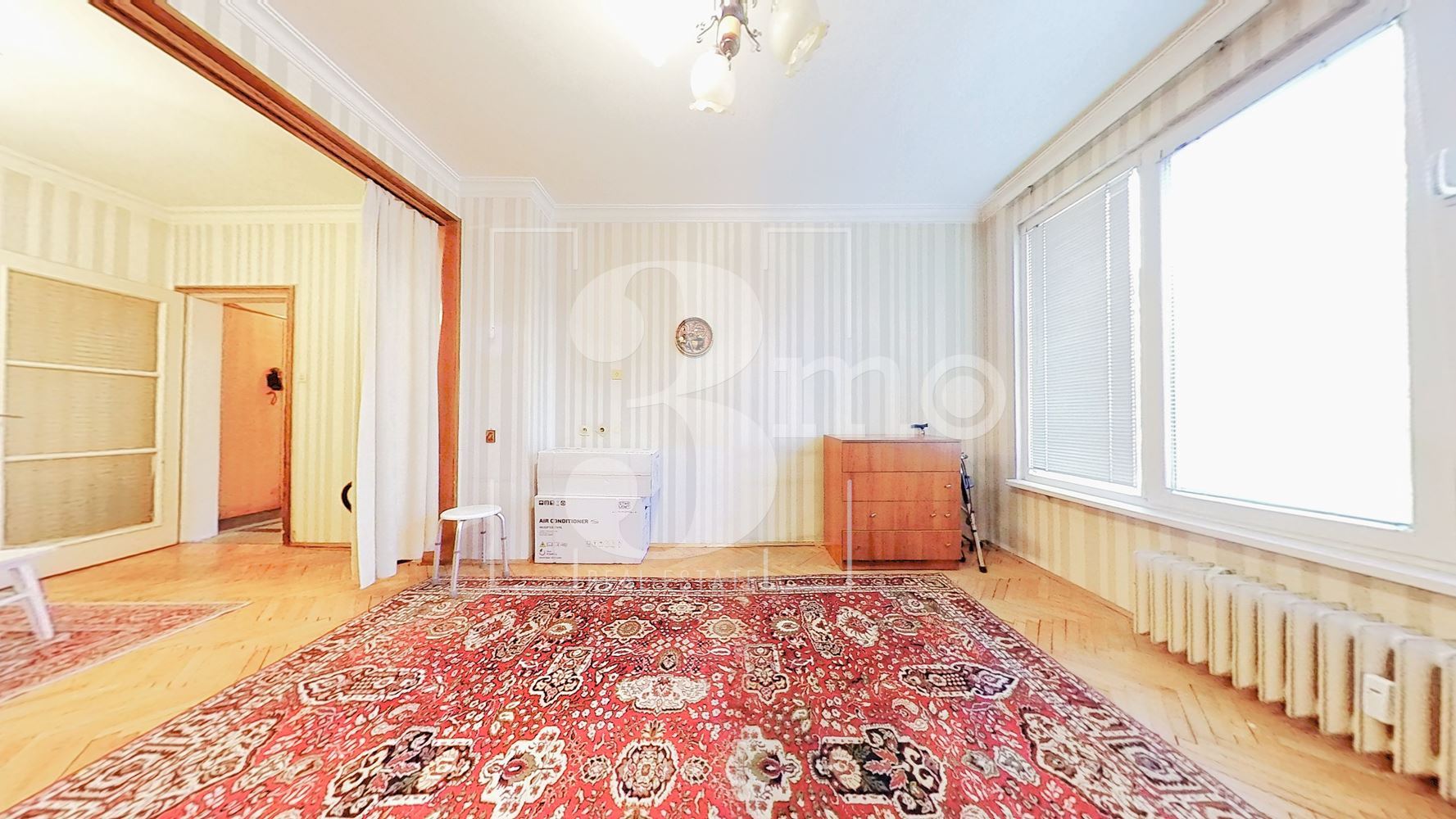 Двустаен апартамент с потенциал в кв. Оборище, град София - 0