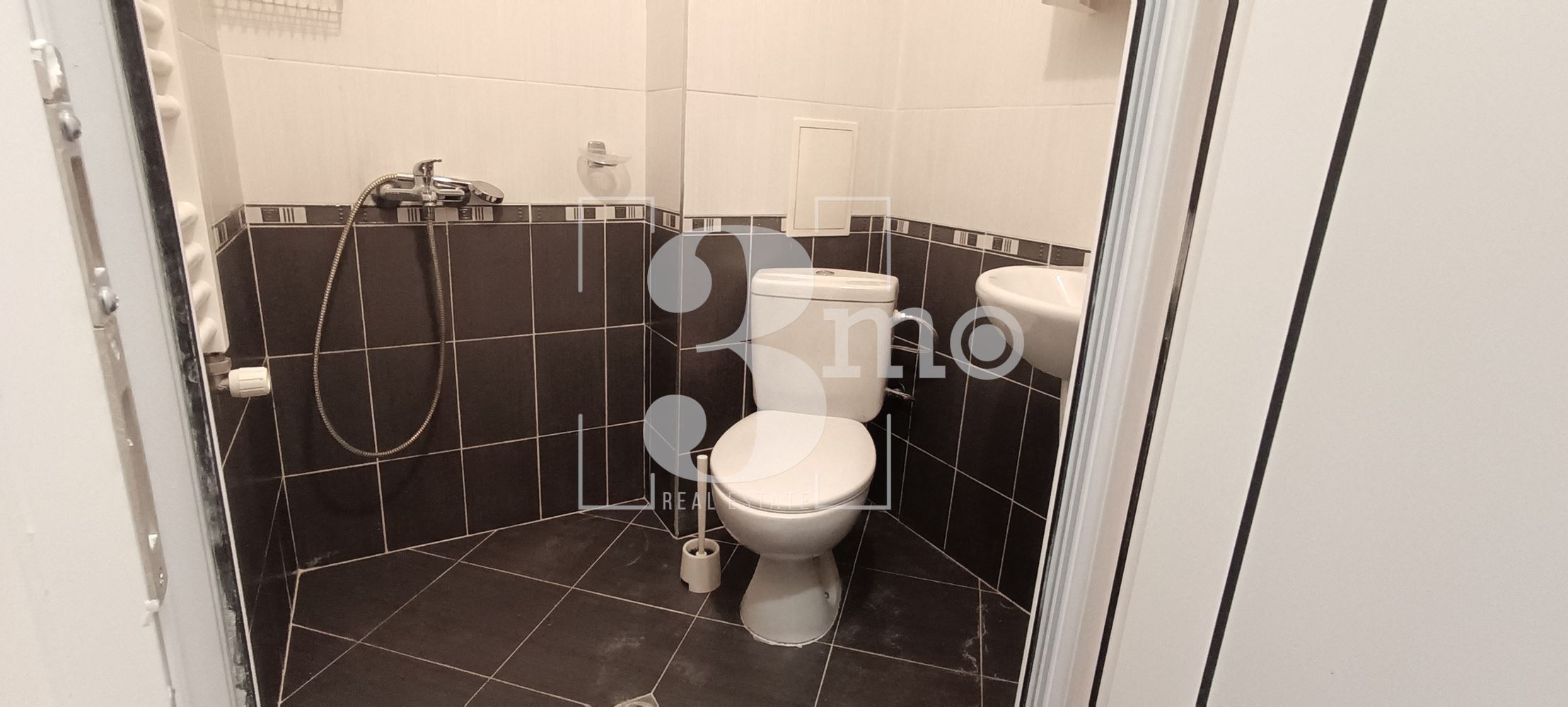 Двустаен апартамент под наем в Цариградски комплекс, ж.к. Дружба – отлична локация до метро! - 0