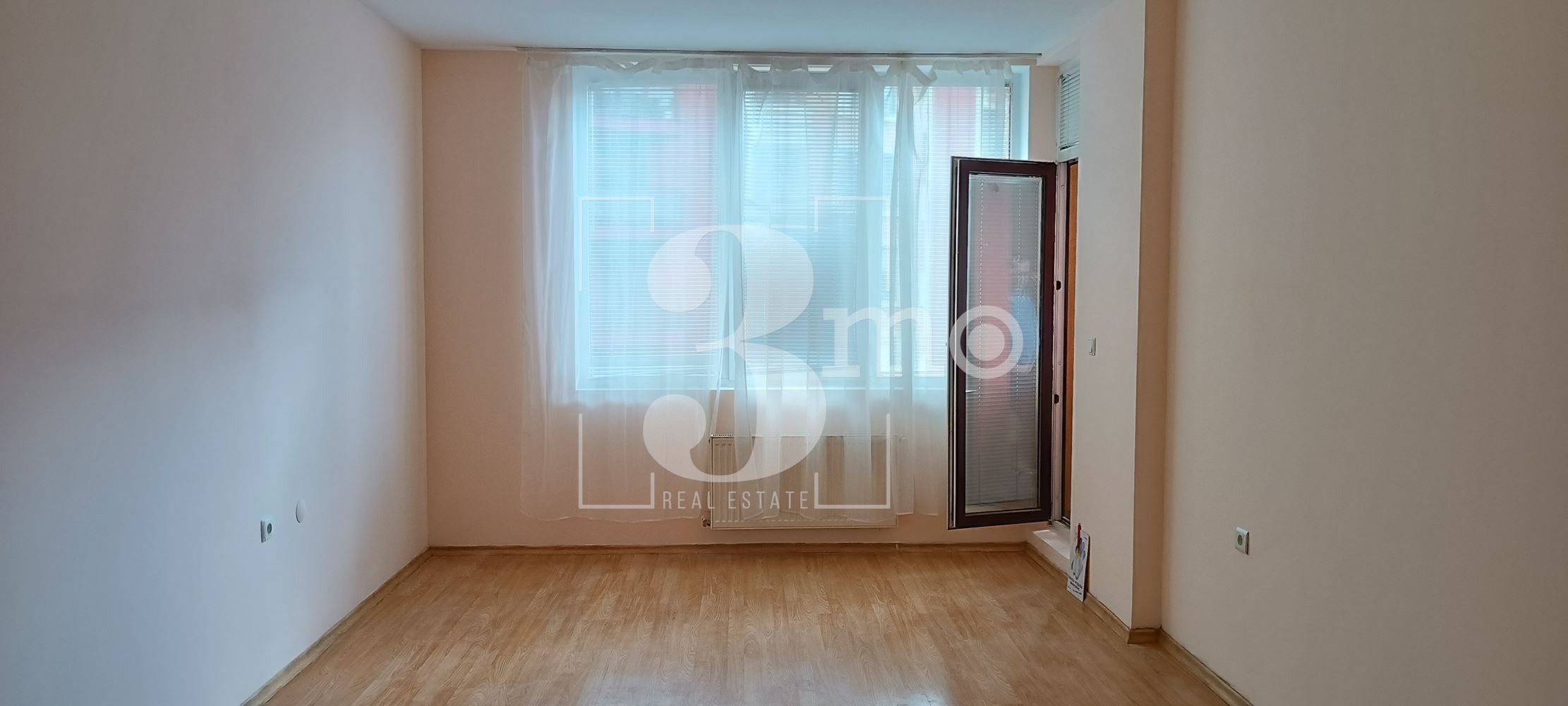 Двустаен апартамент под наем в Цариградски комплекс, ж.к. Дружба – отлична локация до метро! - 0