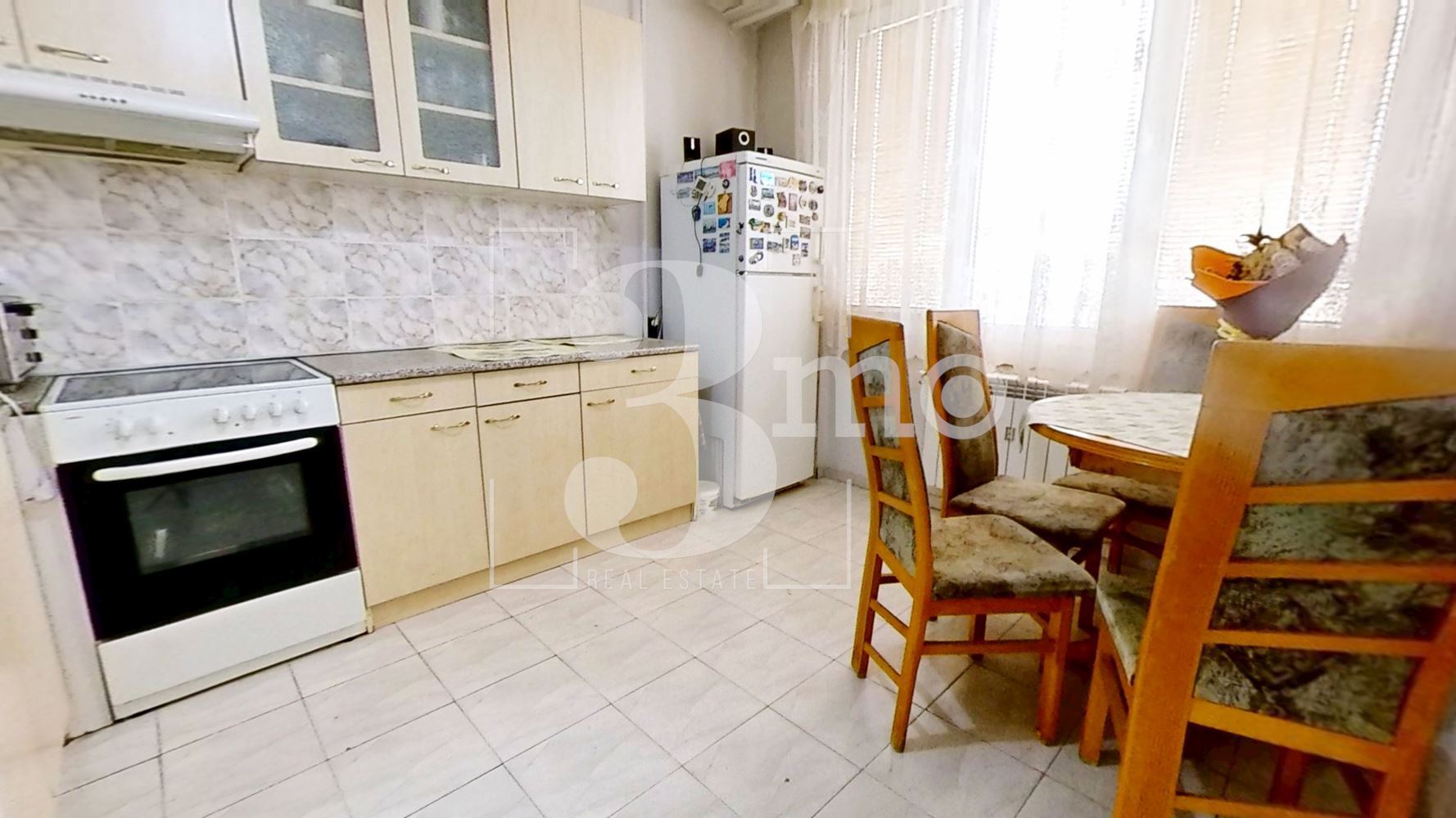 Тристаен тухлен апартамент в ж.к.Връбница 2 - 0