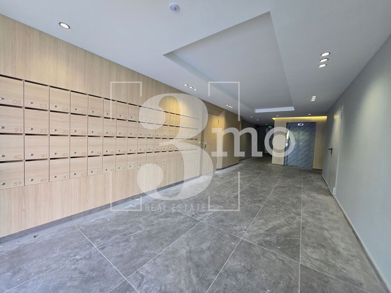 „3mo“ недвижими имоти продава двустаен апартамент, находящ се в ж.к. Дружба 2 - 0