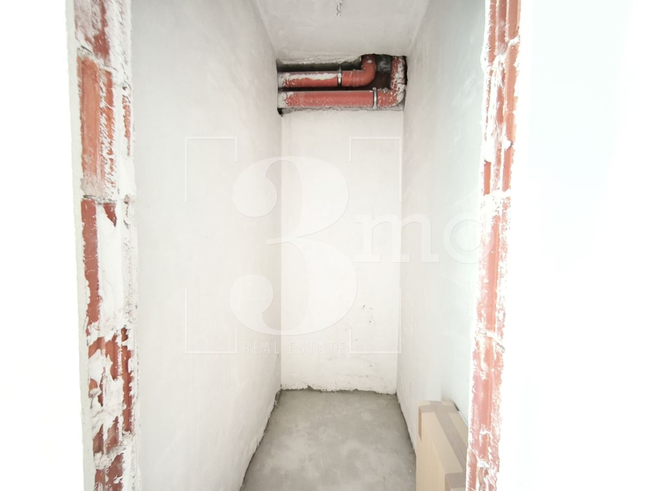 Двустаен апартамент с южно изложение в сграда пред Акт 15 в ж.к. Люлин, град София - 0