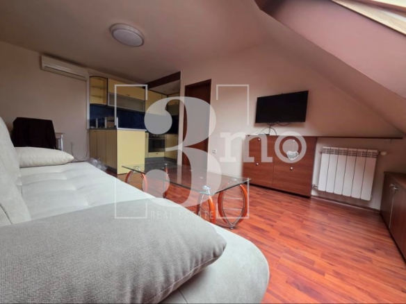 Двустаен, обзаведен апартамент до Кауфланд в ж.к.Младост 3 - 0