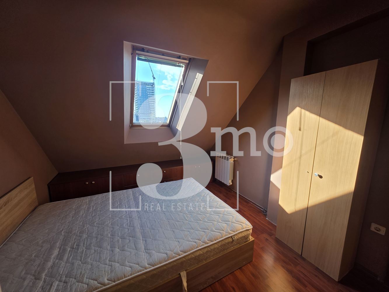 Двустаен, обзаведен апартамент до Кауфланд в ж.к.Младост 3 - 0