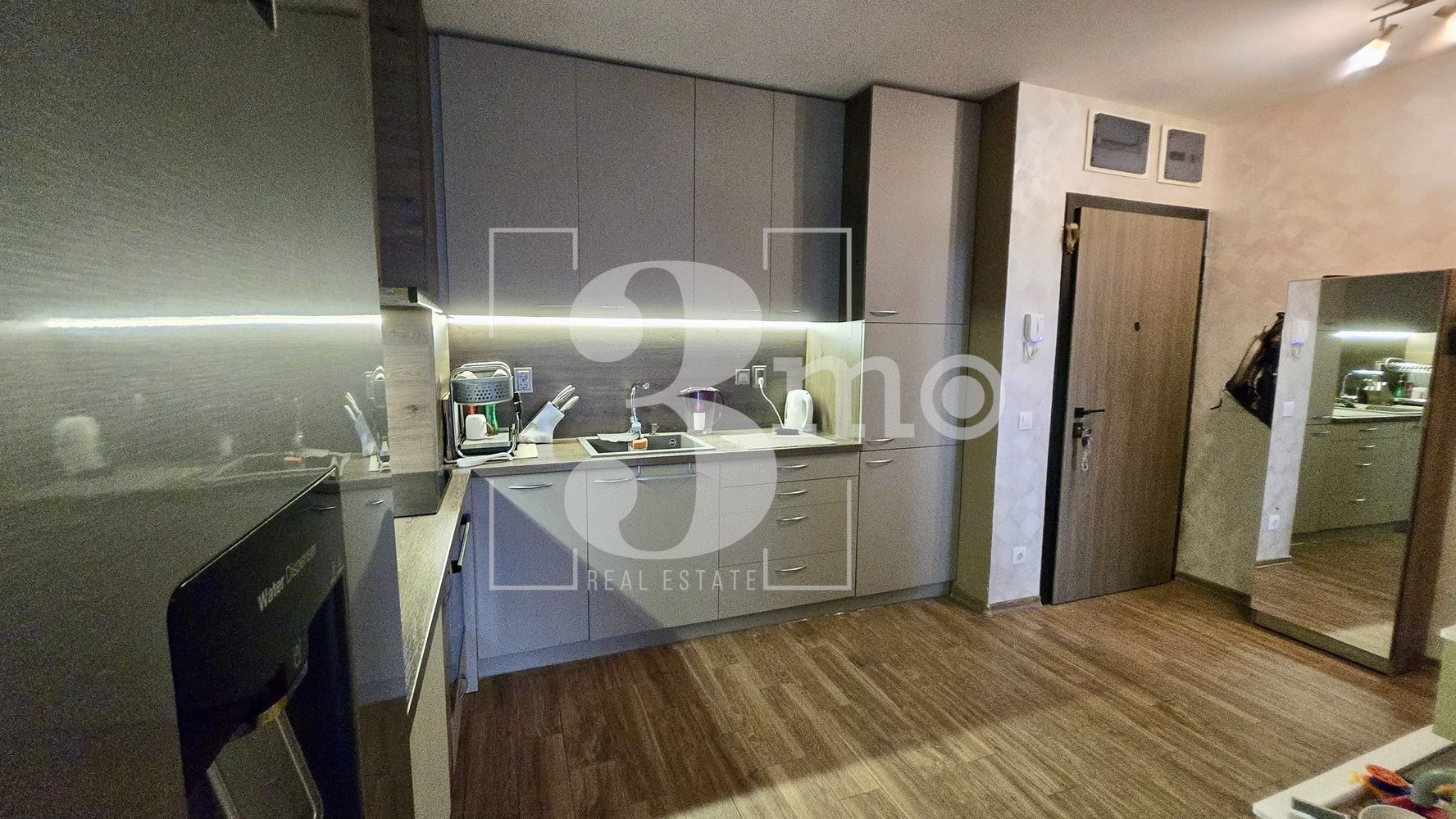 „3mo“ недвижими имоти продава двустаен апартамент, находящ се в ж.к. Дружба 2 - 0